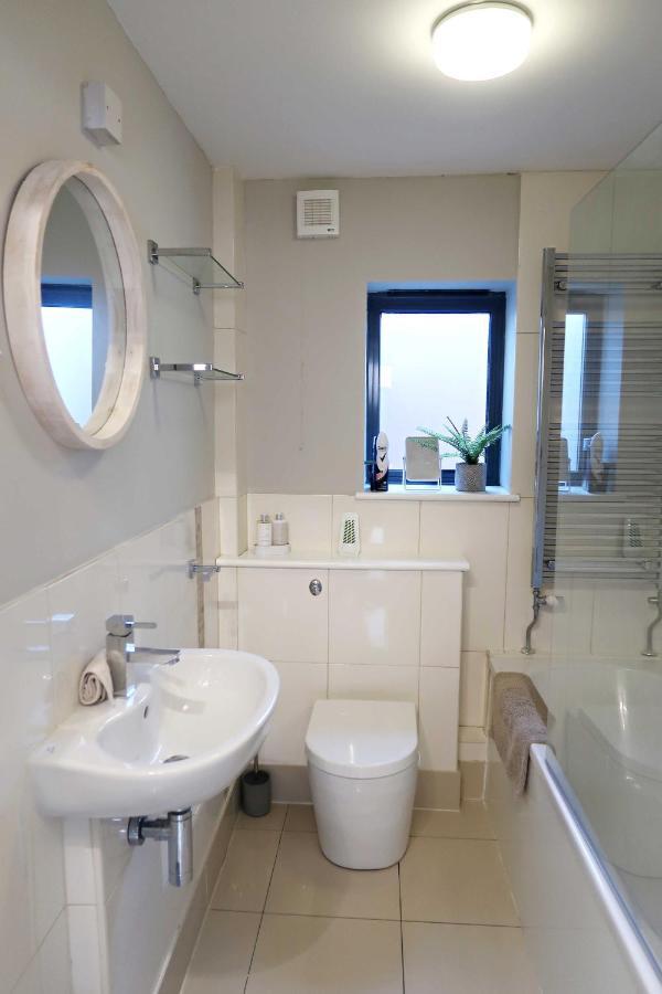 3 The Mews Montpellier Villa Cheltenham Esterno foto